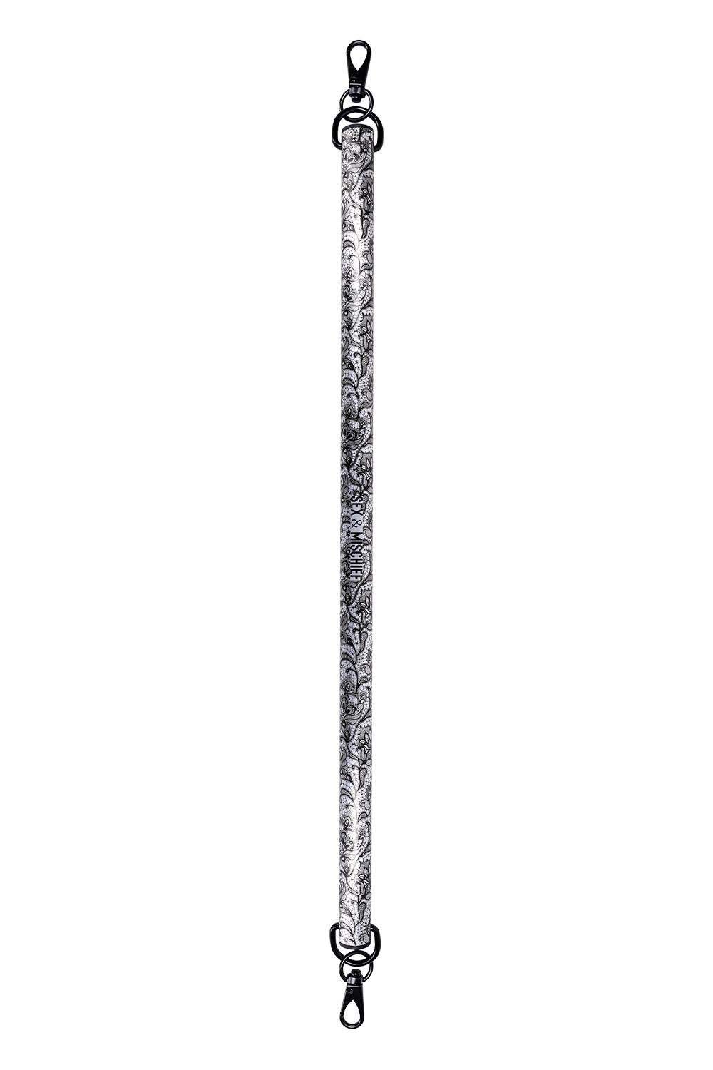 Lace Spreader Bar